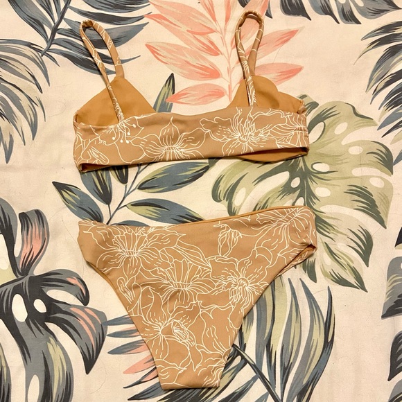 Effortless Swim - Bikini Set - Picture 6 of 10